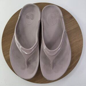 Oofos‎ Womens Ooriginal Sandals Size W7 Lavender Lightweight Recovery Flip Flops